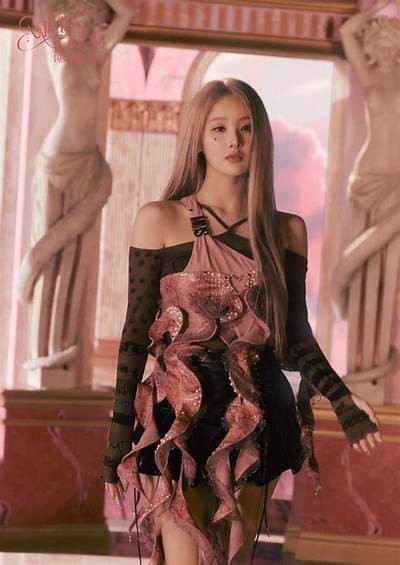 Exploring the Influence of Midas Hand in K-Pop and Its Cultural Significance