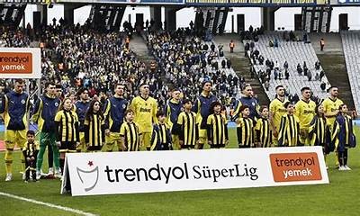 Fenerbahçe Standings and Recent Performances in Turkish Football League Explained
